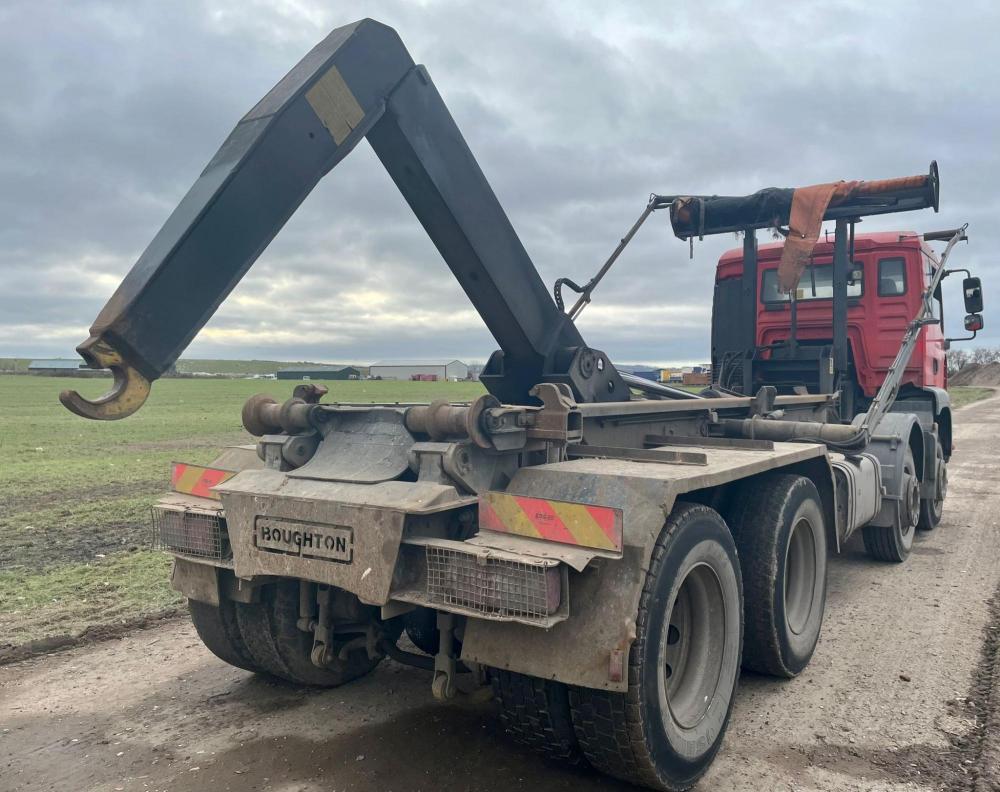 MAN 8 x 4 Hook loader for Sale UK Plant