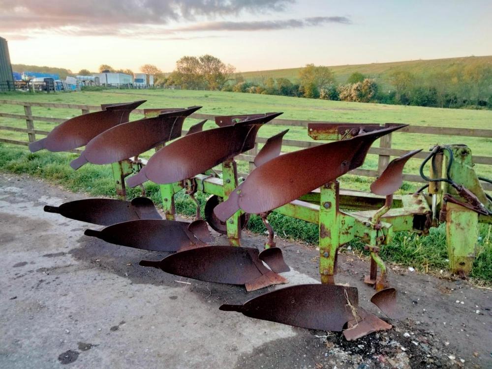 Dowdeswell 4 furrow reversible plough for Sale UK Plant