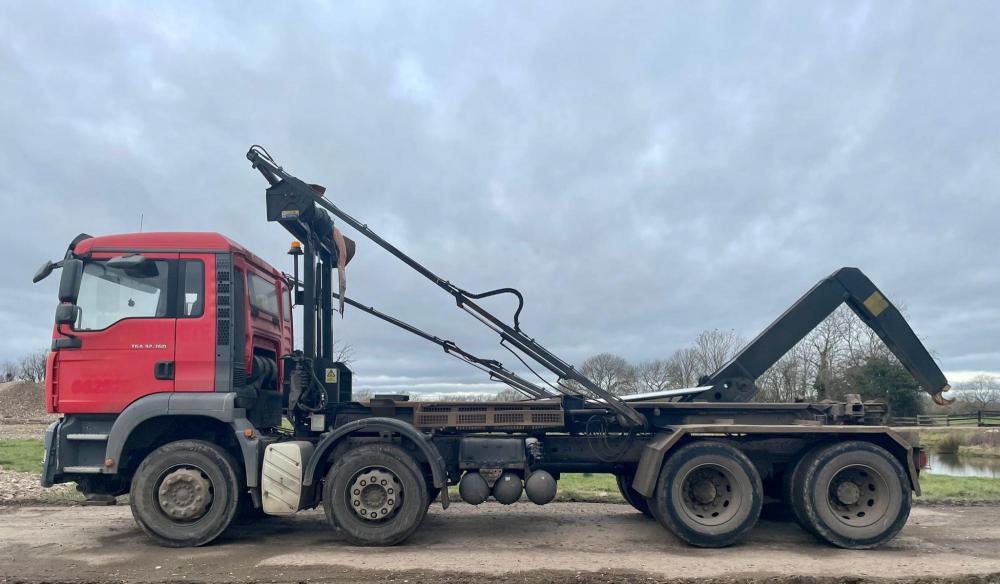 MAN 8 x 4 Hook loader for Sale UK Plant