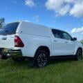 TOYOTA HILUX INVINCIBLE
