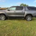 TOYOTA HILUX INVINCIBLE