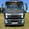VOLVO FL SKIP TRUCK