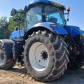 New Holland T7 220