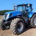 New Holland T7 220