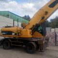 CAT 325 Materials Handler