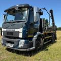 VOLVO FL SKIP TRUCK