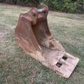 18" & 2ft Trench Buckets