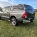 TOYOTA HILUX INVINCIBLE