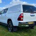 TOYOTA HILUX INVINCIBLE