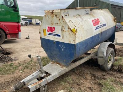 2000 litre Fuel bowser