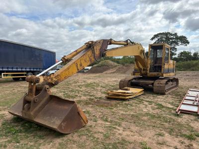 CATERPILLAR 215 EXCAVATOR