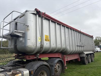FREUHAUF TIPPING TRAILER