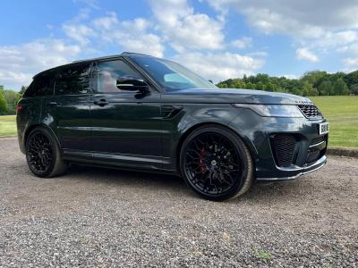 RANGE ROVER SPORT 5.0 P575 V8 SVR Carbon Edition