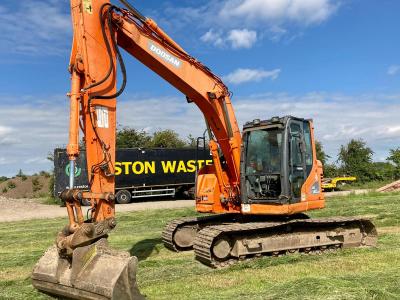 Doosan 140 LCR EXCAVATOR