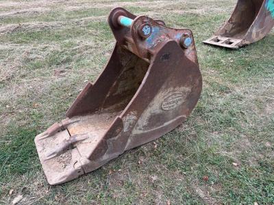 18" & 2ft Trench Buckets