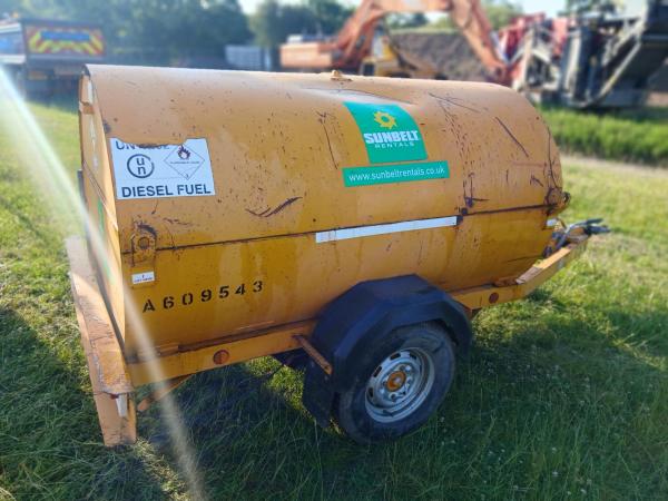 1000 Litre FUEL BOWSER