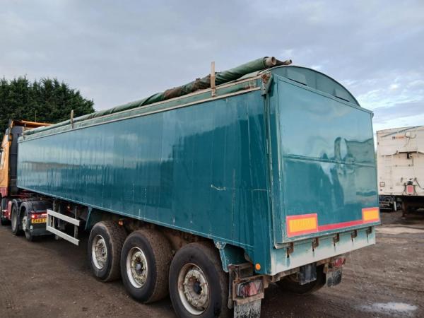 SDC TIPPING TRAILER